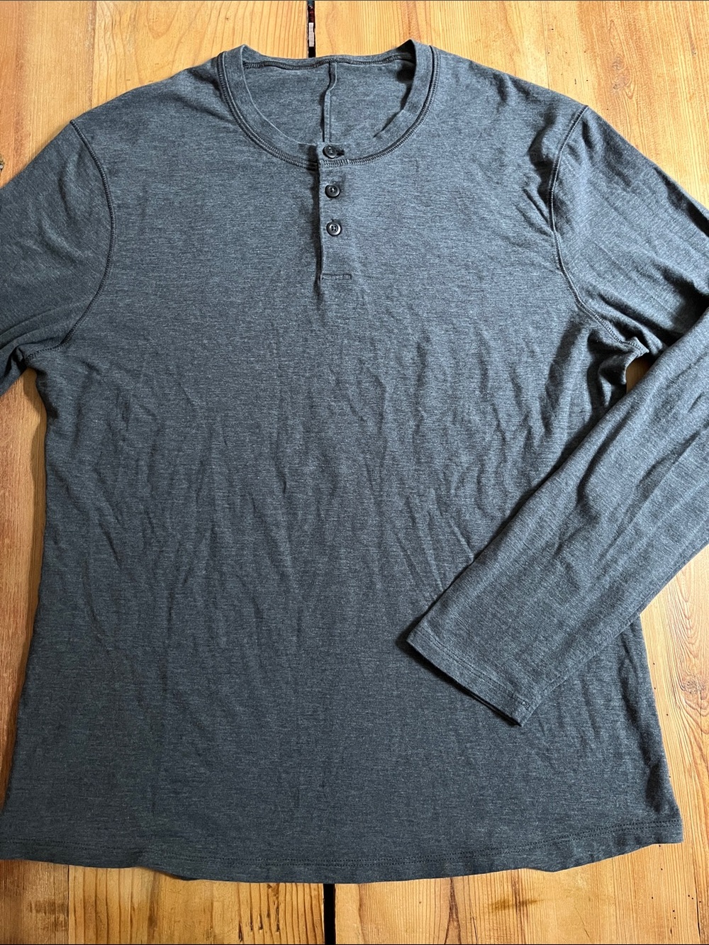LULULEMON Men's Charcoal Blue Henley Shirt Long Sleeve